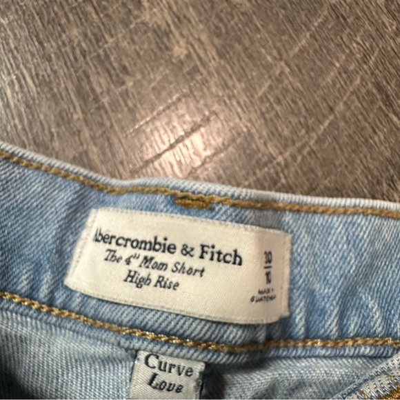 Abercrombie & Fitch 4” Hi Rise Mom Shorts - Picture 6 of 6